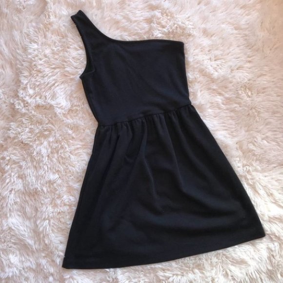 Forever 21 One Shoulder Black Dress - Picture 2 of 3
